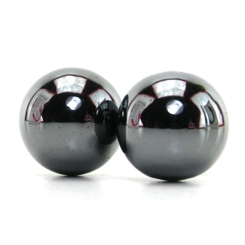 Nen-Wa Magnetic Hematite Balls in Black